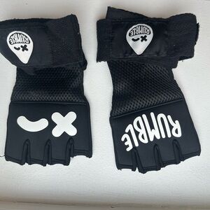 Rumble Black boxing wrap Gloves